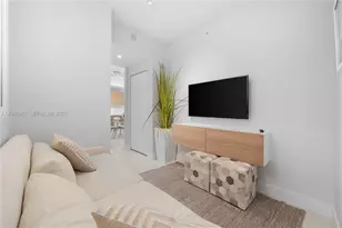 2960 NE 207th St, Aventura, FL 33180 - Photo 19