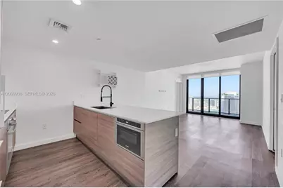 1300 S Miami Ave #4711, Miami, FL 33130 - Photo 1
