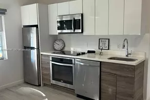 1450 Meridian Ave, Miami Beach, FL 33139 - Photo 3
