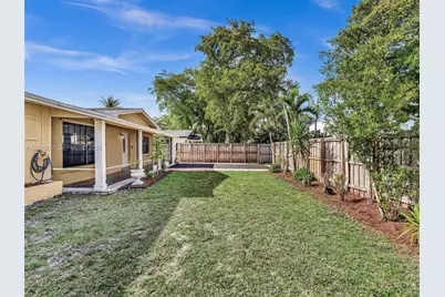1322 SW 26th Ter, Fort Lauderdale, FL 33312 - Photo 55