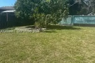 3128 NW 65th St, Miami, FL 33147 - Photo 13