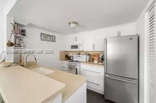 4590 SW 68th Ct Cir, Miami, FL 33155 - Photo 3