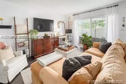 4590 SW 68th Ct Cir #8, Miami, FL 33155 - Photo 5