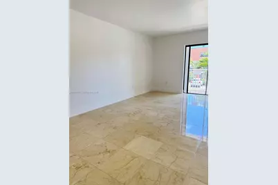 260 NW 107th Ave #204, Miami, FL 33172 - Photo 7