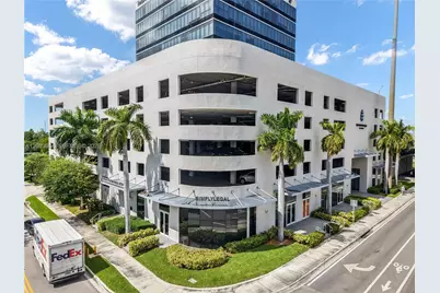 20200 W Dixie Hwy 1208 Hwy, Miami, FL 33180 - Photo 1