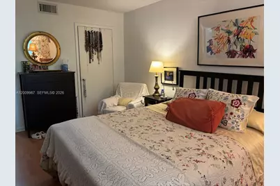 8225 Lake Dr #404, Doral, FL 33166 - Photo 7