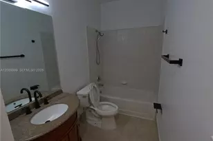 1211 SW 84th Terrace, Pembroke Pines, FL 33025 - Photo 9