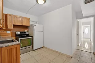 5925 SW 64th St, South Miami, FL 33143 - Photo 23