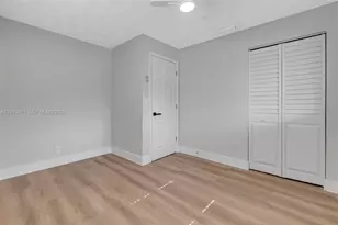 700 NW 18th St, Fort Lauderdale, FL 33311 - Photo 15