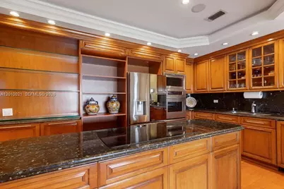 1800 NE 114th St #PH01, Miami, FL 33181 - Photo 11