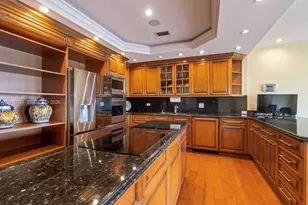 1800 NE 114th St, Miami, FL 33181 - Photo 13