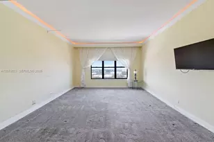 1800 NE 114th St, Miami, FL 33181 - Photo 23