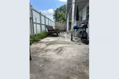 11412 SW 41st St, Miami, FL 33165 - Photo 25