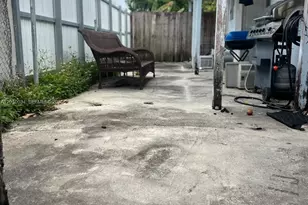 11412 SW 41st St, Miami, FL 33165 - Photo 25