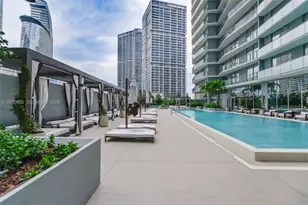 77 SE 5th St, Miami, FL 33131 - Photo 51