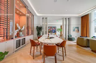 77 SE 5th St, Miami, FL 33131 - Photo 45