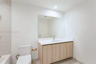 77 SE 5 St, Miami, FL 33131 - Photo 23