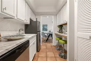 300 Sunrise Dr, Key Biscayne, FL 33149 - Photo 17
