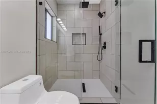 1818 NW 49th St, Miami, FL 33142 - Photo 31