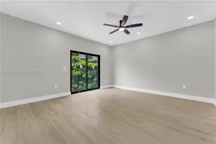 1818 NW 49th St, Miami, FL 33142 - Photo 25