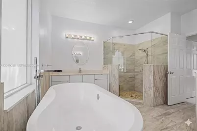 18901 SW 15th St, Pembroke Pines, FL 33029 - Photo 17