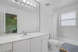 18901 SW 15th St, Pembroke Pines, FL 33029 - Photo 23
