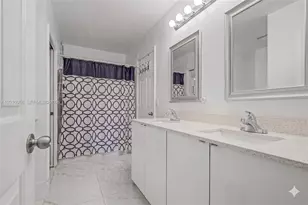18901 SW 15th St, Pembroke Pines, FL 33029 - Photo 25