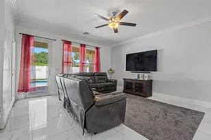 18901 SW 15th St, Pembroke Pines, FL 33029 - Photo 9
