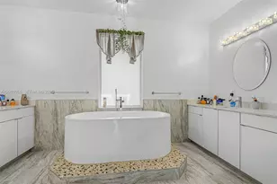 18901 SW 15th St, Pembroke Pines, FL 33029 - Photo 17