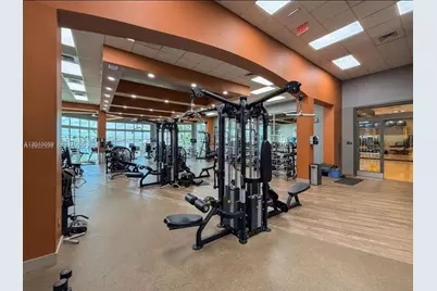 10873 NW 71st St, Doral, FL 33178 - Photo 13