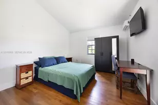 6065 N Waterway Dr, Miami, FL 33155 - Photo 23