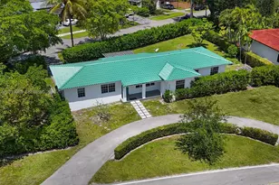6065 N Waterway Dr, Miami, FL 33155 - Photo 31