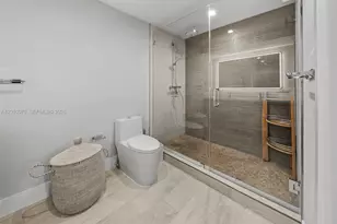 100 Meridian Ave, Miami Beach, FL 33139 - Photo 13