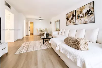 400 Kings Point Dr #1224, Sunny Isles Beach, FL 33160 - Photo 1