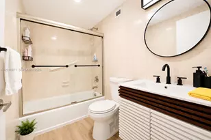 400 Kings Point Dr, Sunny Isles Beach, FL 33160 - Photo 15