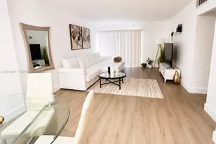 400 Kings Point Dr, Sunny Isles Beach, FL 33160 - Photo 3