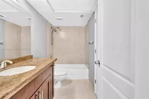 2881 N Oakland Forest Dr, Oakland Park, FL 33309 - Photo 23