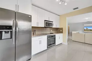1146 NE 17th Terrace, Fort Lauderdale, FL 33304 - Photo 9
