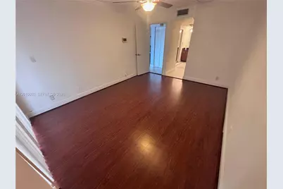 8050 W McNab Rd #212, Tamarac, FL 33321 - Photo 9