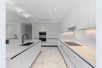 160 Isle Of Venice Dr #PH2, Fort Lauderdale, FL 33301 - Photo 11