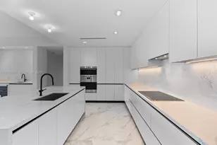 160 Isle of Venice Dr, Fort Lauderdale, FL 33301 - Photo 11