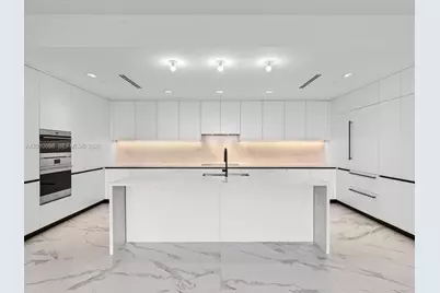 160 Isle Of Venice Dr #PH2, Fort Lauderdale, FL 33301 - Photo 9