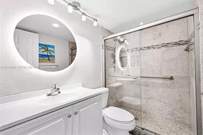 400 SE 10th St #105, Deerfield Beach, FL 33441 - Photo 15