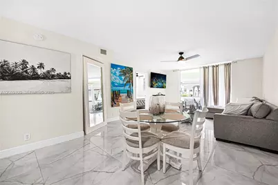 400 SE 10th St #105, Deerfield Beach, FL 33441 - Photo 11