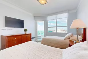 5025 Collins Ave, Miami Beach, FL 33140 - Photo 21