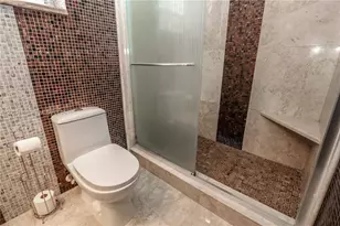 928 NE 27th Ave, Hallandale Beach, FL 33009 - Photo 23