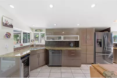1118 NW 16th St, Fort Lauderdale, FL 33311 - Photo 15