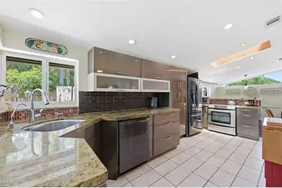 1118 NW 16th St, Fort Lauderdale, FL 33311 - Photo 13