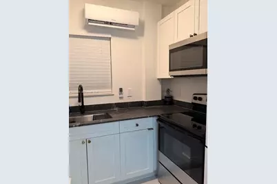1043 NW 2nd St #3, Miami, FL 33128 - Photo 5