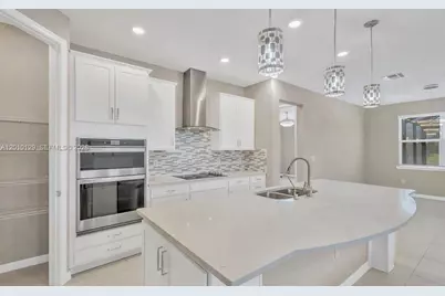 9107 Rally Spring Loop, Other City - In The State Of Florida, FL 33545 - Photo 19